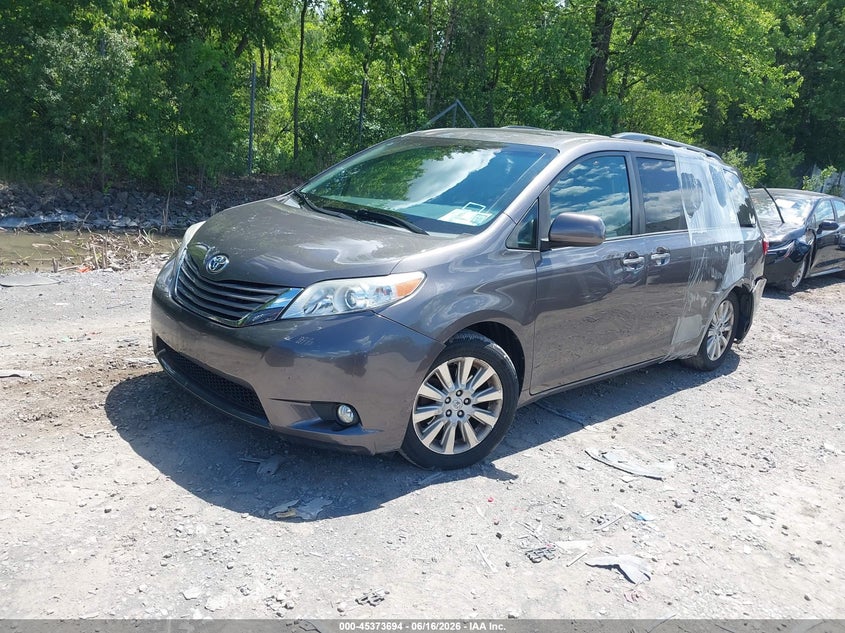 2015 Toyota Sienna Xle 7 Passenger 5TDDK3DC8FS108258 photo 1