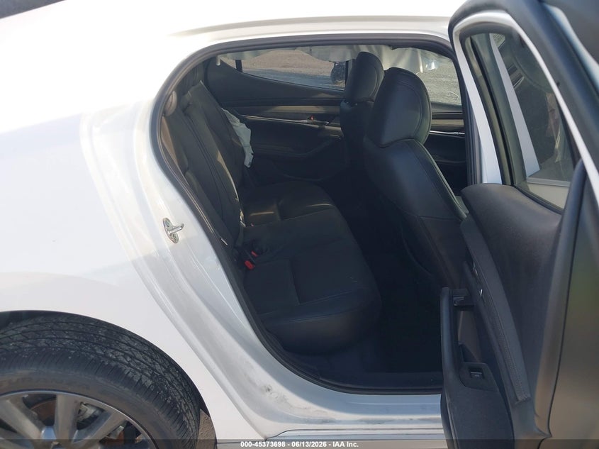 2025 MAZDA MAZDA3 2.5L I-4 DI, DOHC, V(VIN: JM1BPALM1S1773470