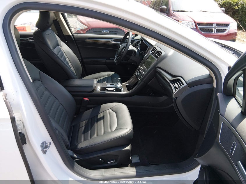 2018 FORD FUSION ENERGI auction photo 5