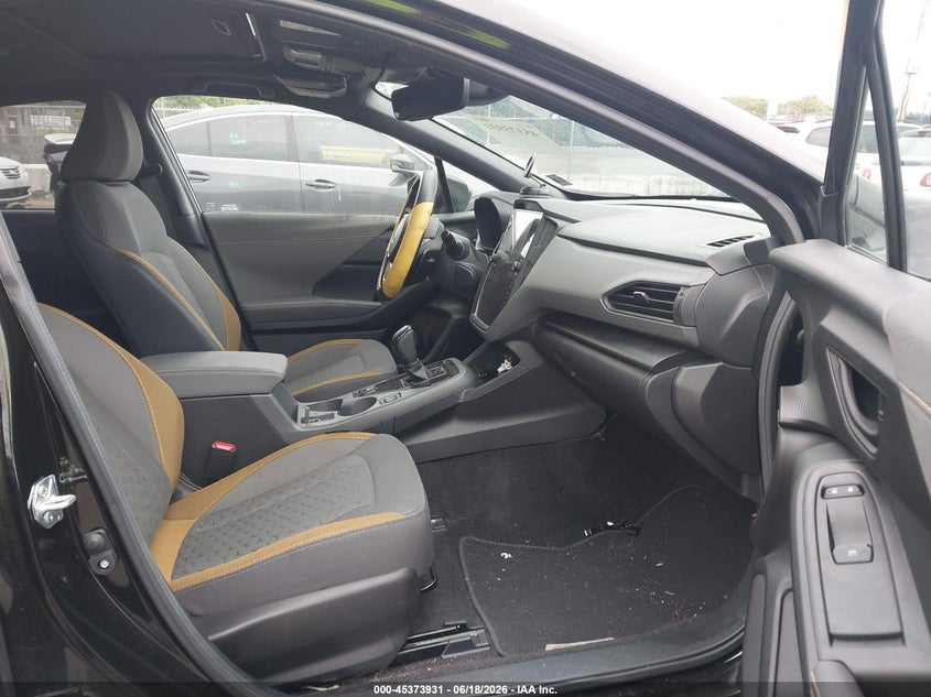 2024 SUBARU CROSSTREK auction photo 5