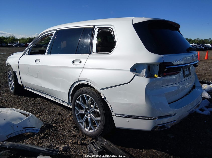 2026 BMW X7 auction photo 3