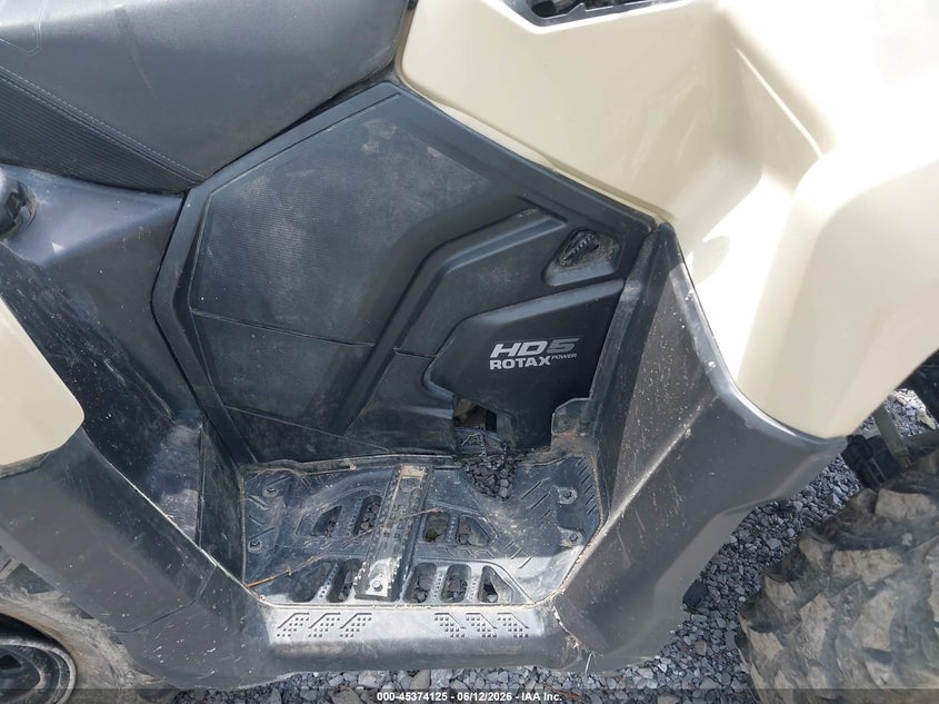 2026 CAN-AM/ BRP OUTLANDER ROADSTER_BIKE 1