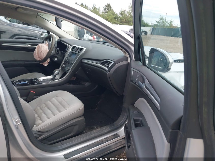2014 FORD FUSION HYBRID auction photo 5
