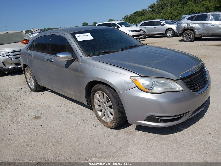 2013 Chrysler 200 Limited