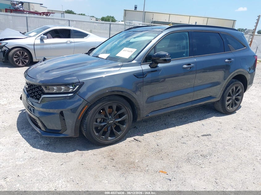 2023 KIA SORENTO auction photo 2