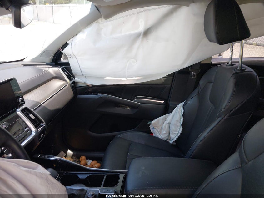 2023 KIA SORENTO auction photo 5