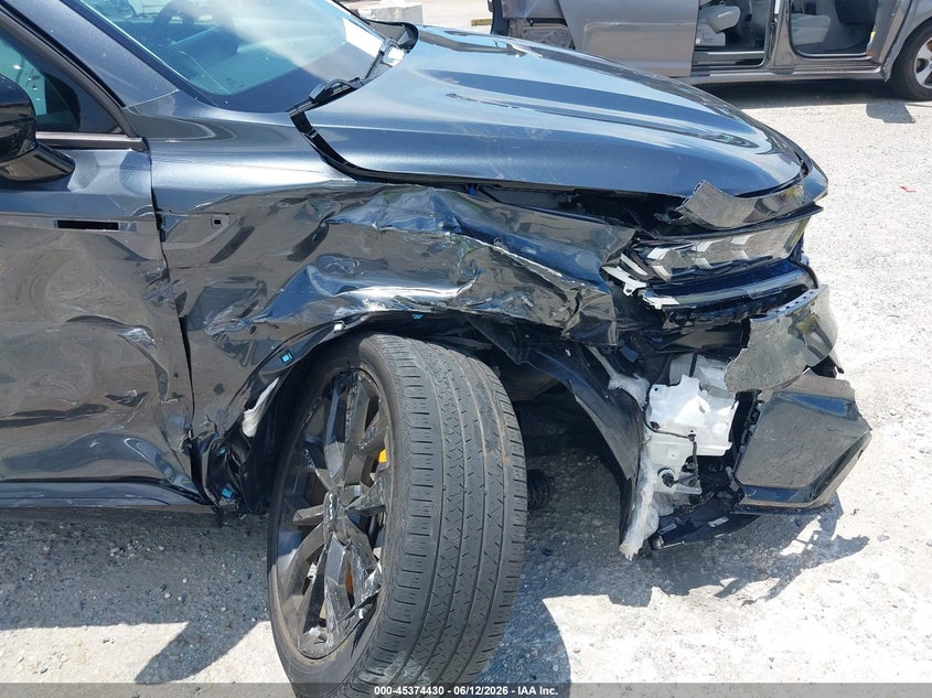 2023 KIA SORENTO auction photo 6