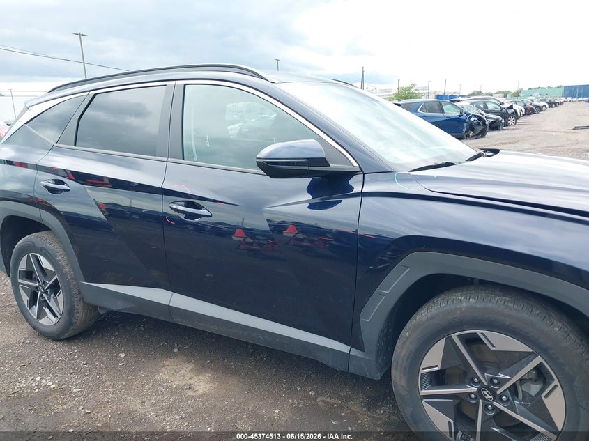2025 HYUNDAI TUCSON HYBRID SEL CONVENIENCE — Photo 14