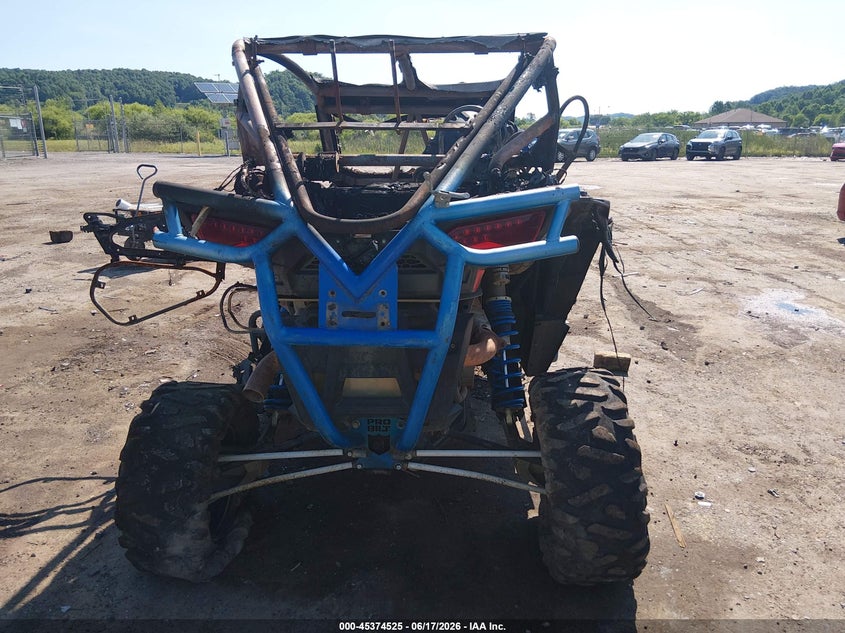 2018 Polaris Rzr Xp Turbo Eps VIN: 3NSVDE921JF948825 Lot: 45374525