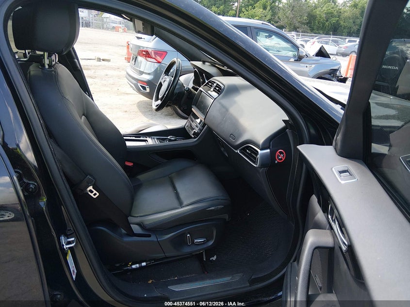 2019 JAGUAR F-PACE auction photo 5