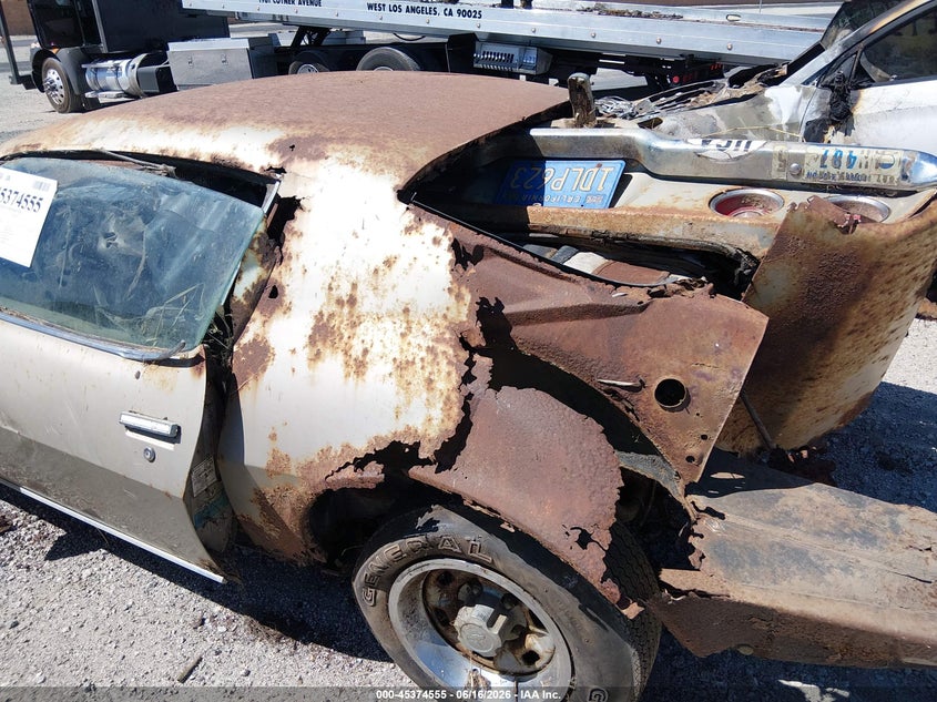 1973 CHEVROLET CAMARO auction photo 6