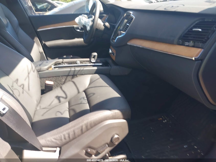 2024 VOLVO XC90 auction photo 5