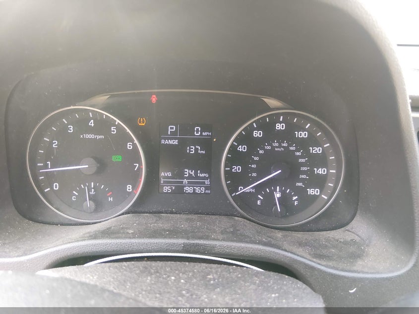 2017 HYUNDAI ELANTRA auction photo 7