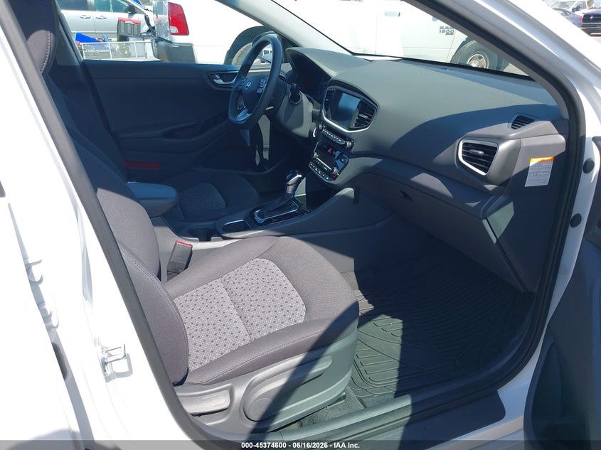 AtlanticExpress - Hyundai Ioniq Hybrid