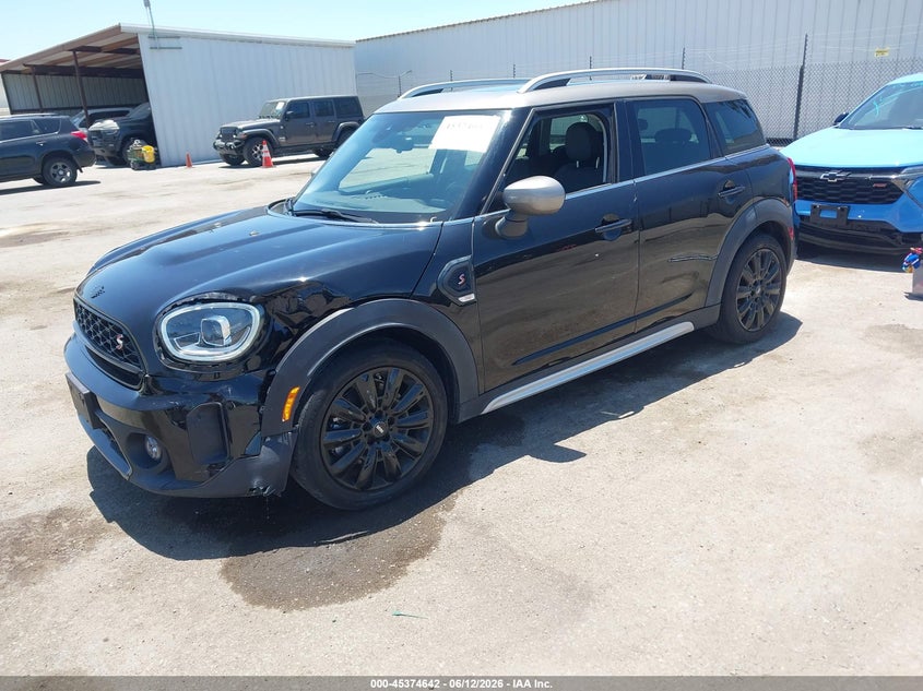 2022 MINI COUNTRYMAN auction photo 2