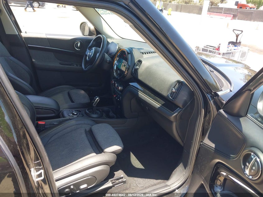 2022 MINI COUNTRYMAN auction photo 5