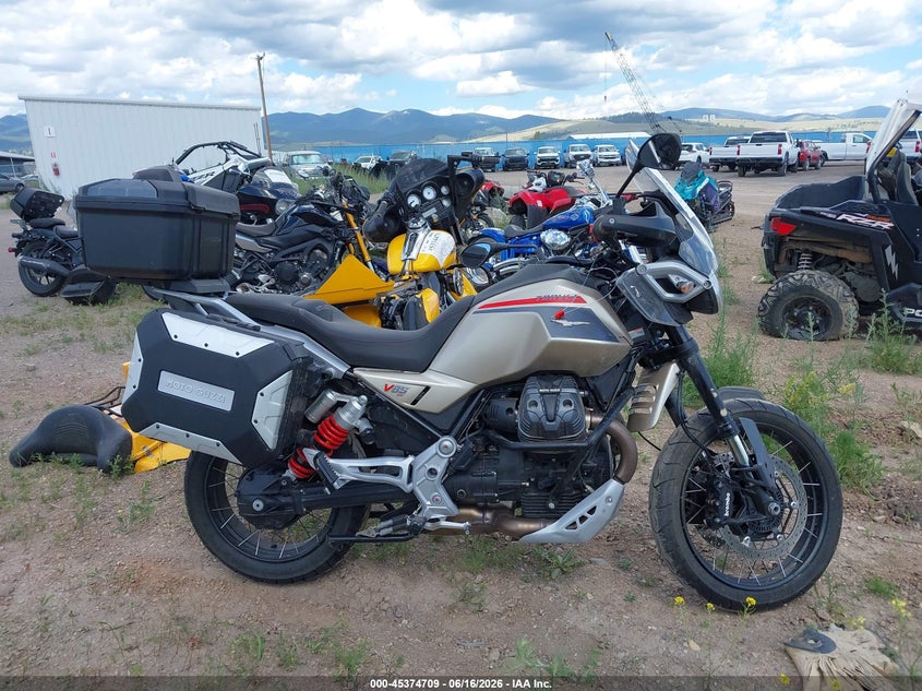 2025 Moto Guzzi V85 Tt VIN: ZGUMLUB03SS000060 Lot: 45374709