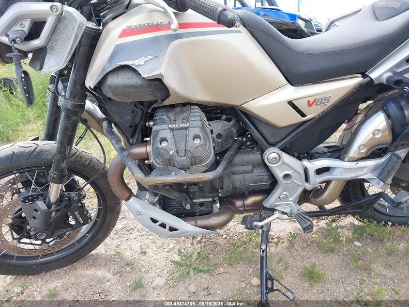 2025 Moto Guzzi V85 Tt VIN: ZGUMLUB03SS000060 Lot: 45374709