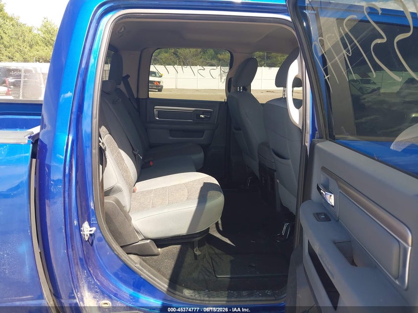 2017 RAM 1500 auction photo 8