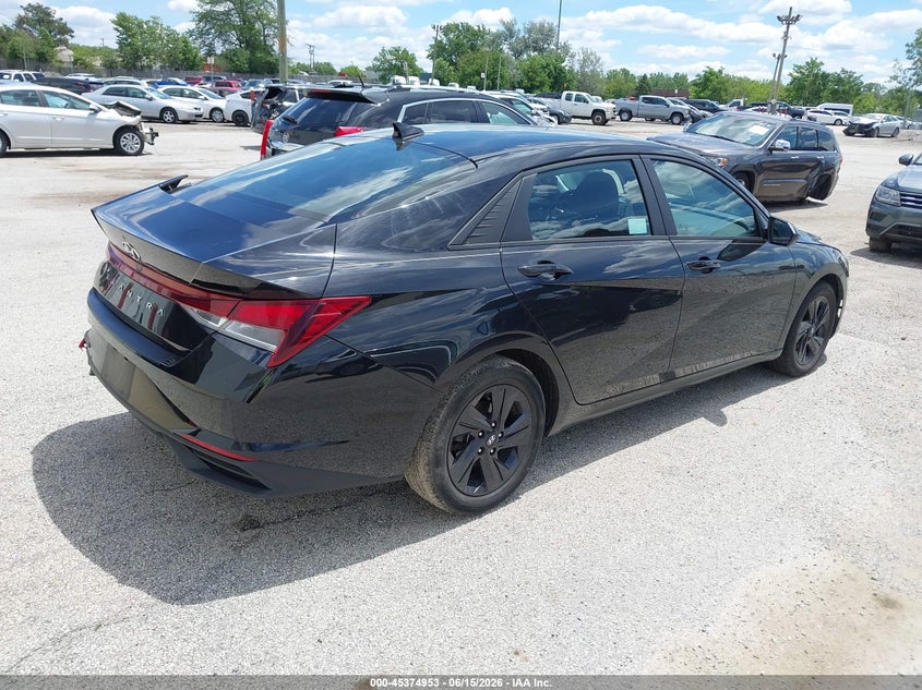 2021 HYUNDAI ELANTRA auction photo 4
