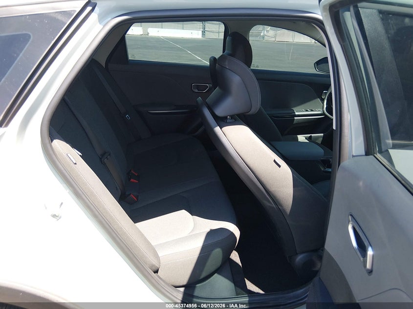 2025 KIA K4 auction photo 8