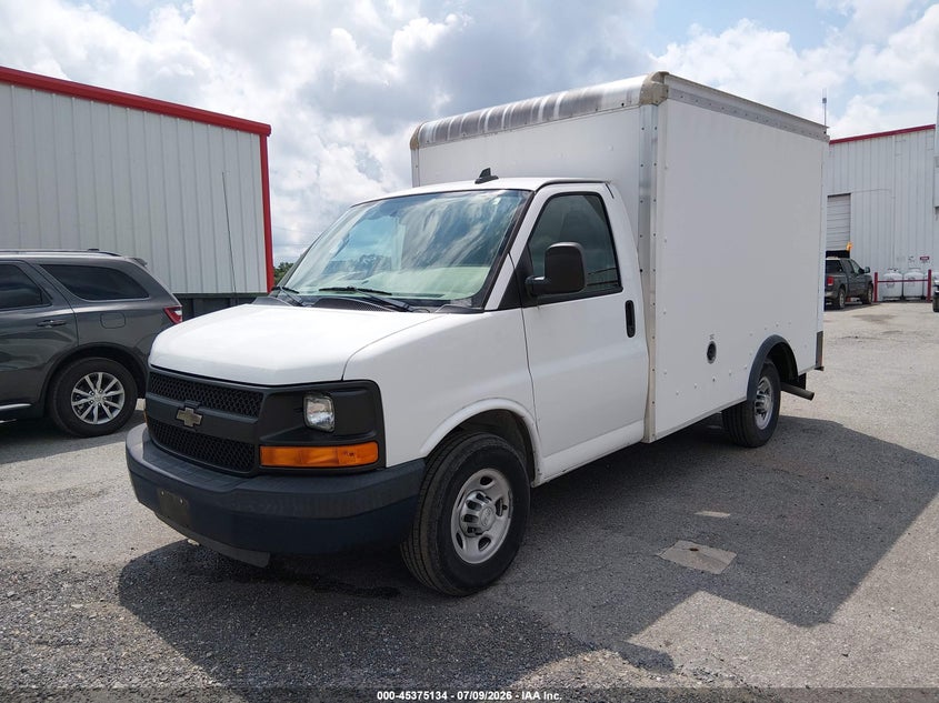 2016 CHEVROLET EXPRESS CUTAWAY auction photo 2