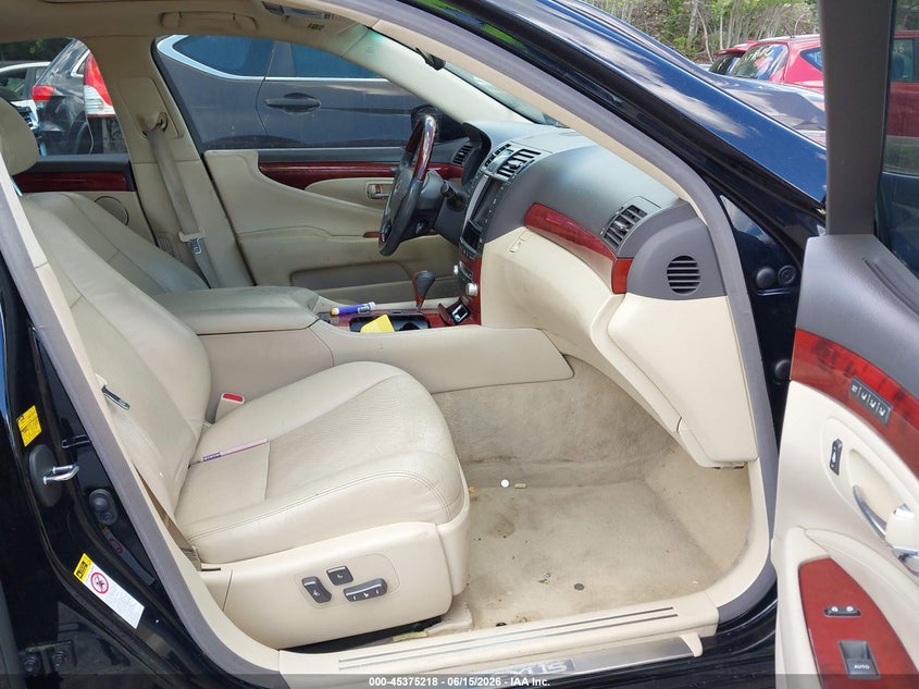 2011 LEXUS LS 460 auction photo 5