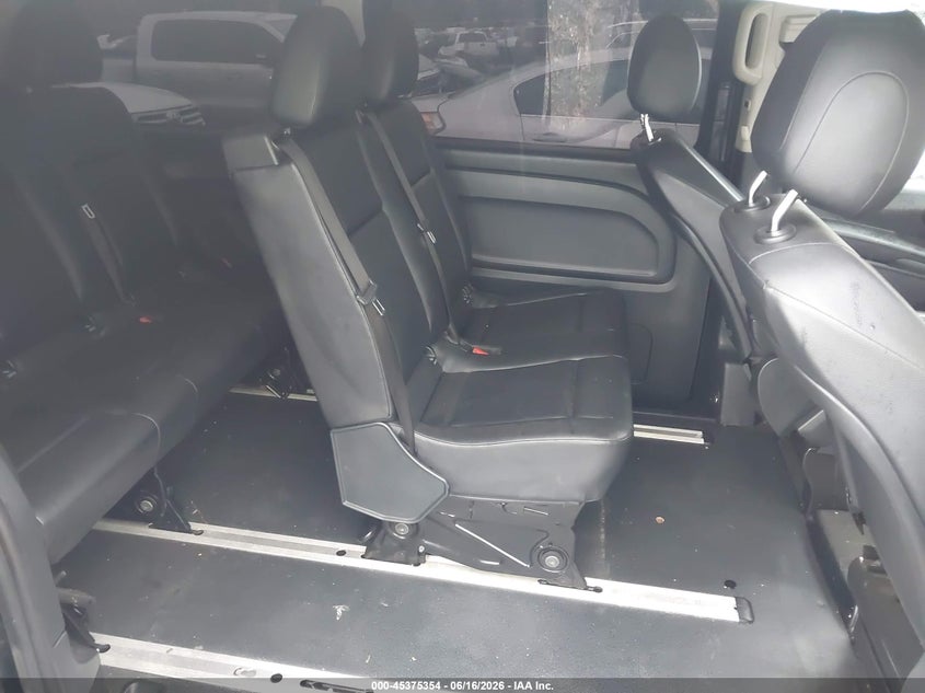 2017 MERCEDES-BENZ METRIS auction photo 8