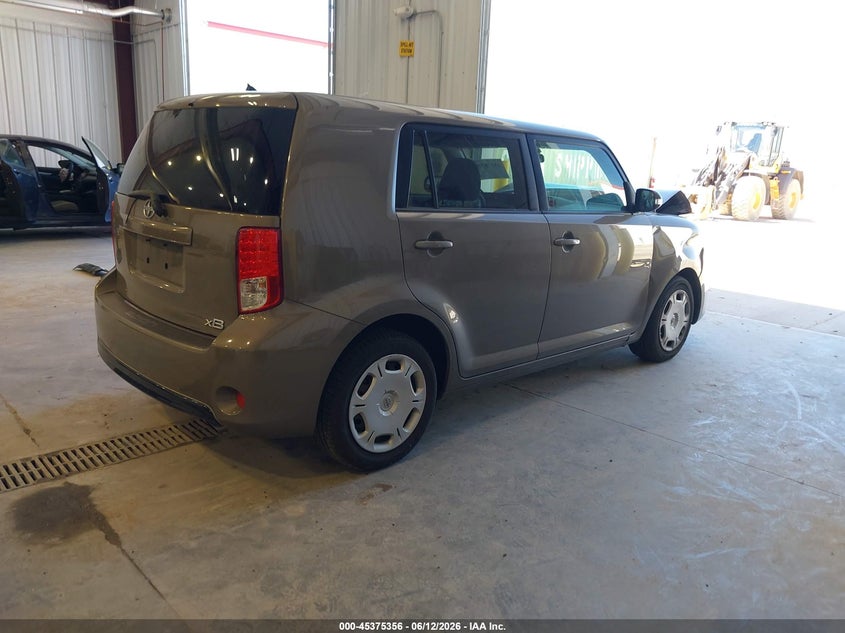 Vin: jtlze4fe3dj033517, lot: 45873342, scion xb 20134