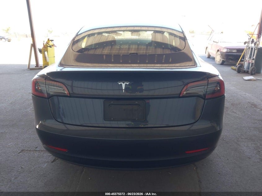 AtlanticExpress - Tesla Model 3
