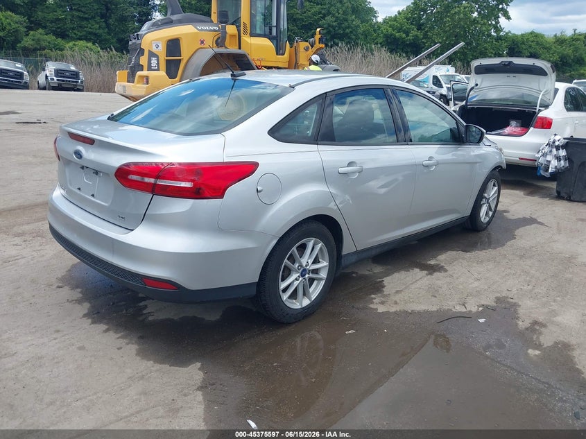 Vin: 1fadp3f28hl251047, lot: 45873583, ford focus se 20174