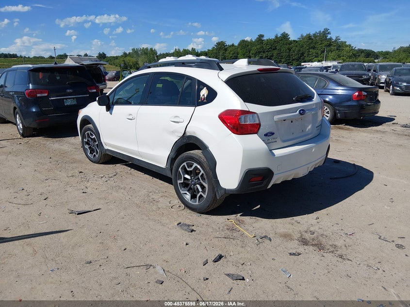 2016 SUBARU CROSSTREK auction photo 3