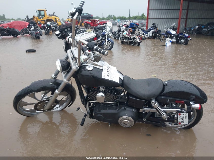 2013 Harley-Davidson Fxdwg Dyna Wide Glide VIN: 1HD1GPM10DC330008 Lot: 45375601