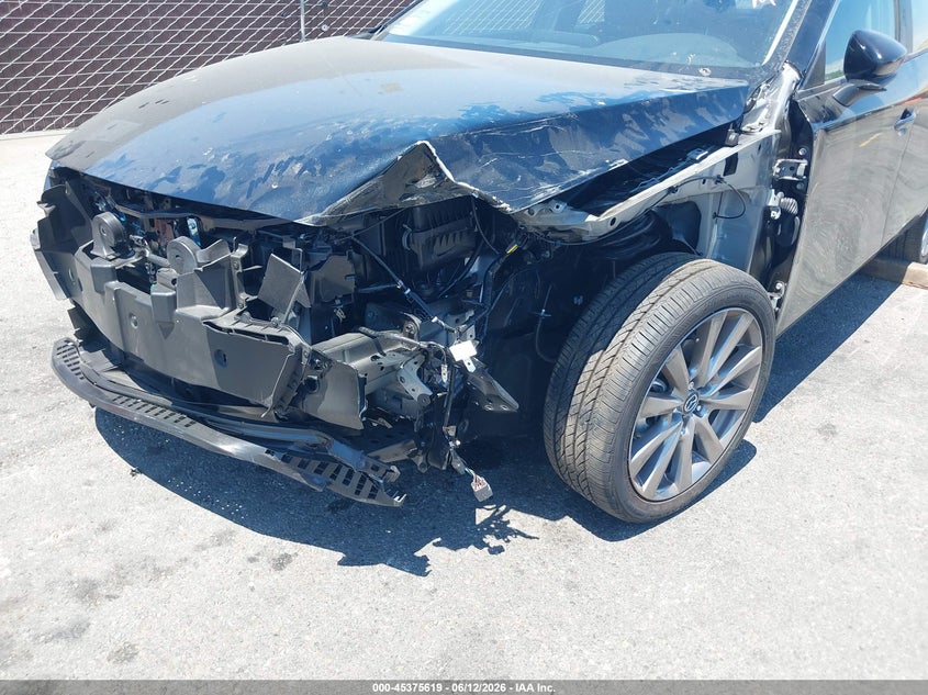 2026 Mazda Mazda3 2.5 S Preferred VIN: JM1BPACL5T1877954 Lot: 45375619