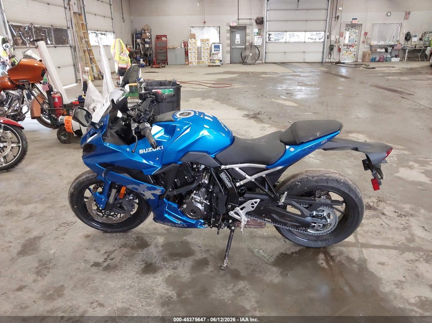 2026 Suzuki Gsx800 F VIN: JS1EM13B5T7100453 Lot: 45375647