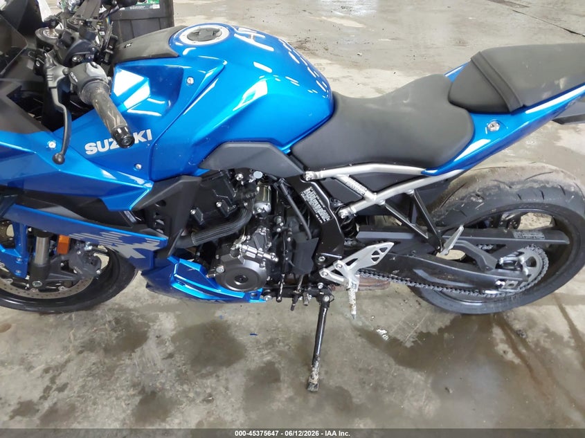 2026 Suzuki Gsx800 F VIN: JS1EM13B5T7100453 Lot: 45375647