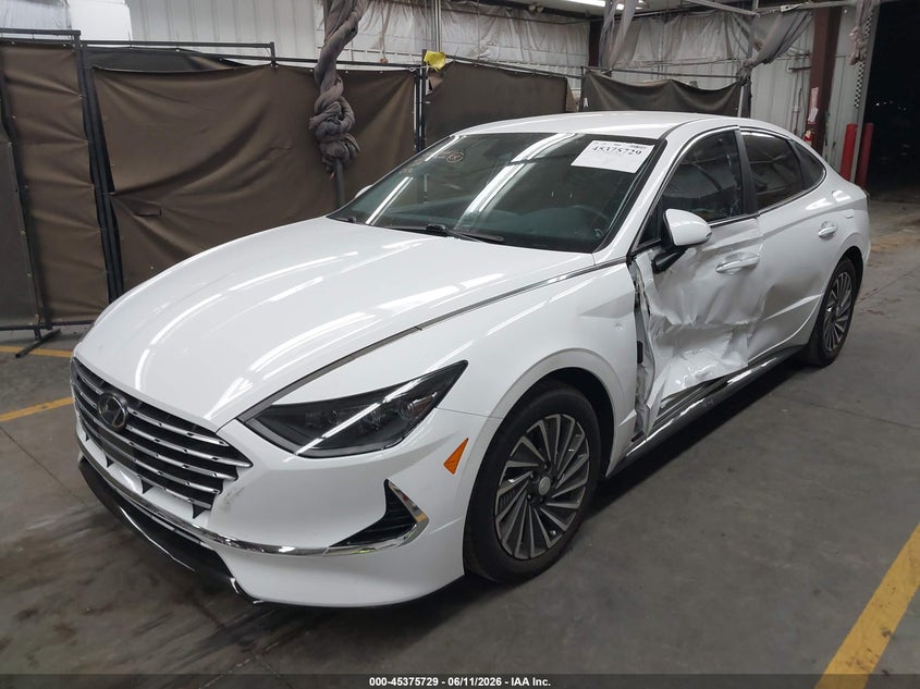 2023 HYUNDAI SONATA HYBRID auction photo 2