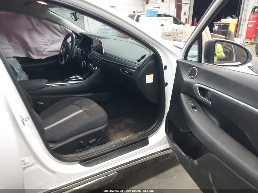 2023 HYUNDAI SONATA HYBRID auction photo 5