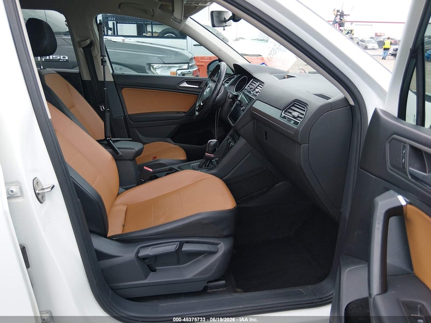 2019 VOLKSWAGEN TIGUAN auction photo 5