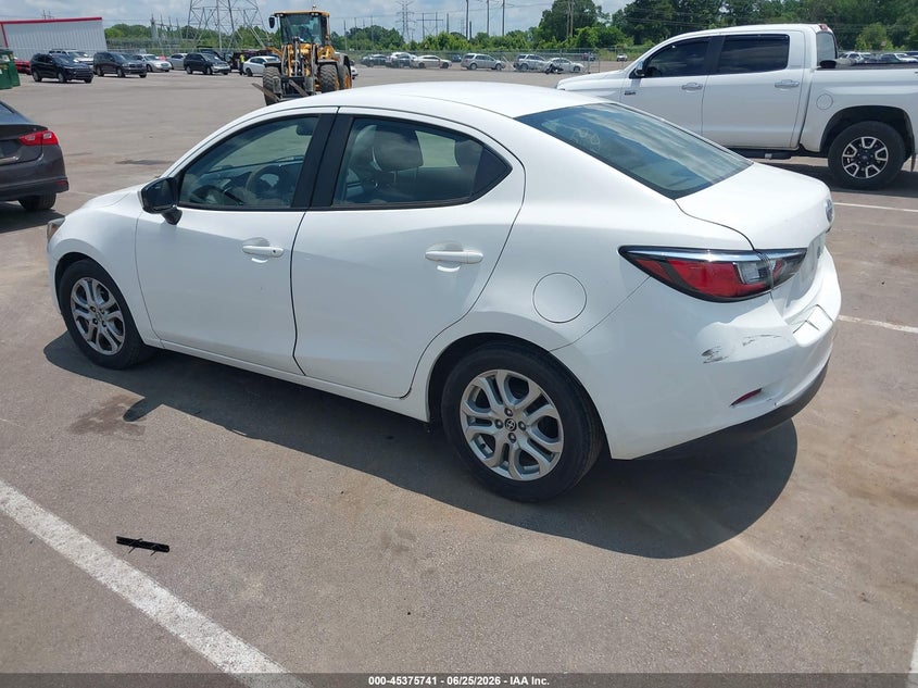 Vin: 3mydlbzv7gy131222, lot: 45873727, scion ia 20163