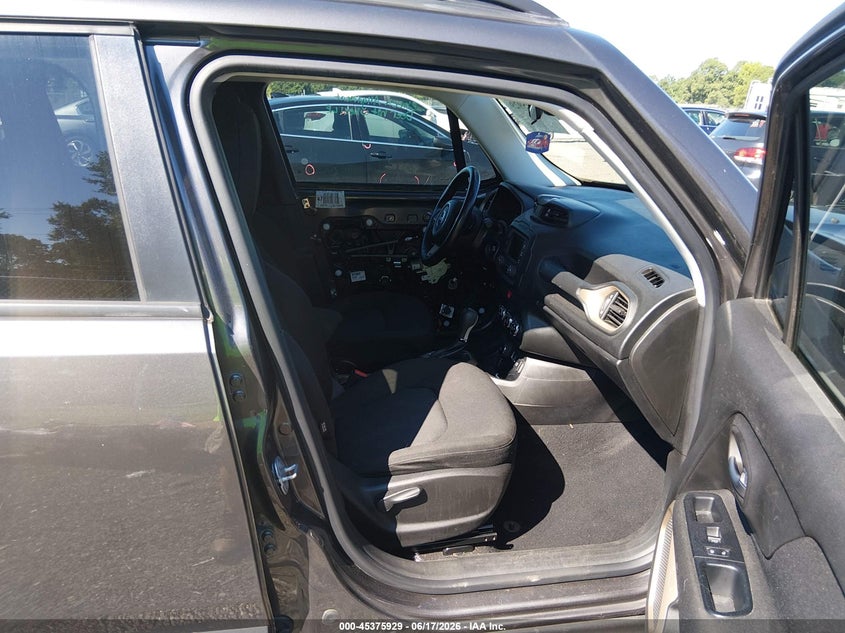 2017 JEEP RENEGADE auction photo 5