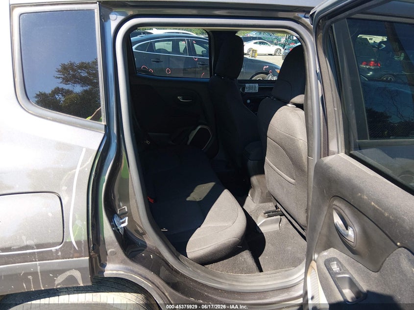 2017 JEEP RENEGADE auction photo 8