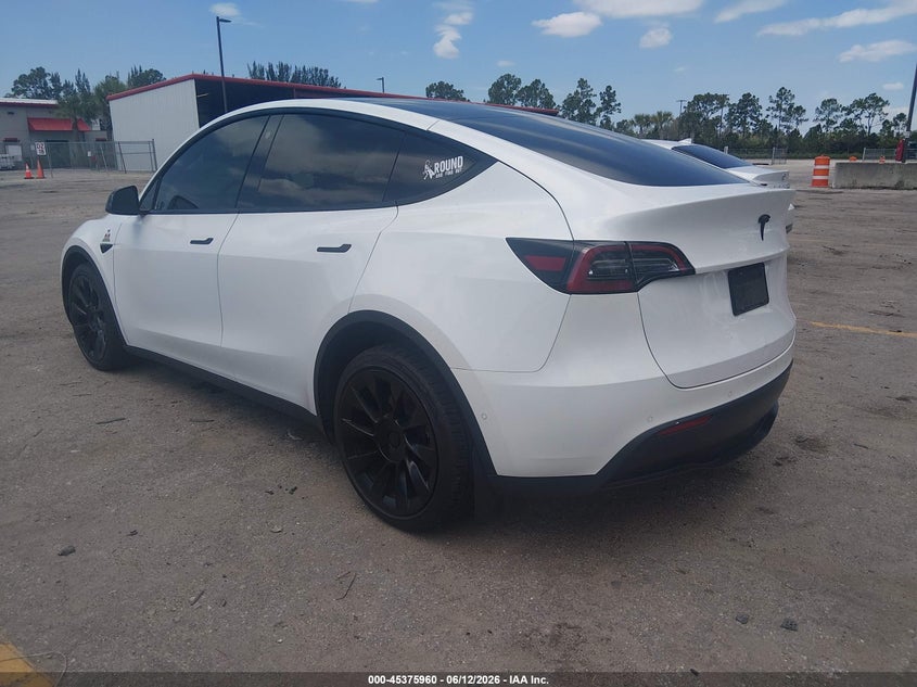AtlanticExpress - Tesla Model Y
