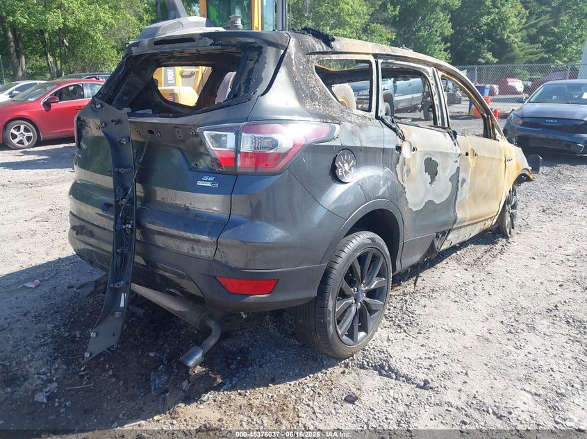 Vin: 1fmcu9gdxhub34514, lot: 45874023, ford escape se 20174