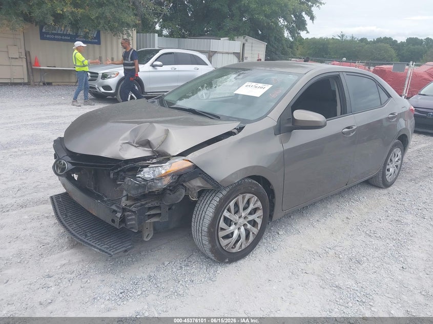 2017 Toyota Corolla Le 5YFBURHE1HP601582 photo 1