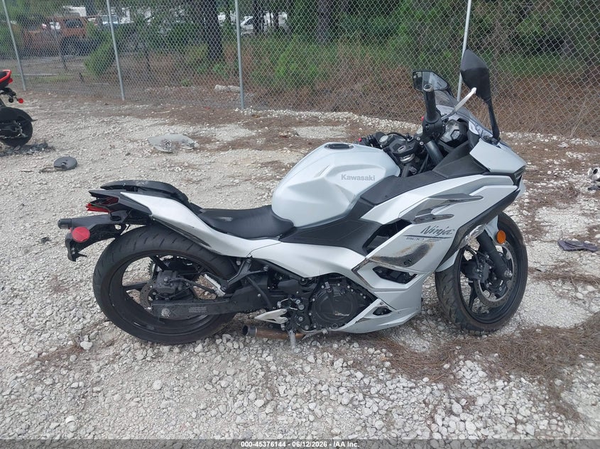 2025 Kawasaki Ex500 VIN: ML5EXGG19SDA70484 Lot: 45376144