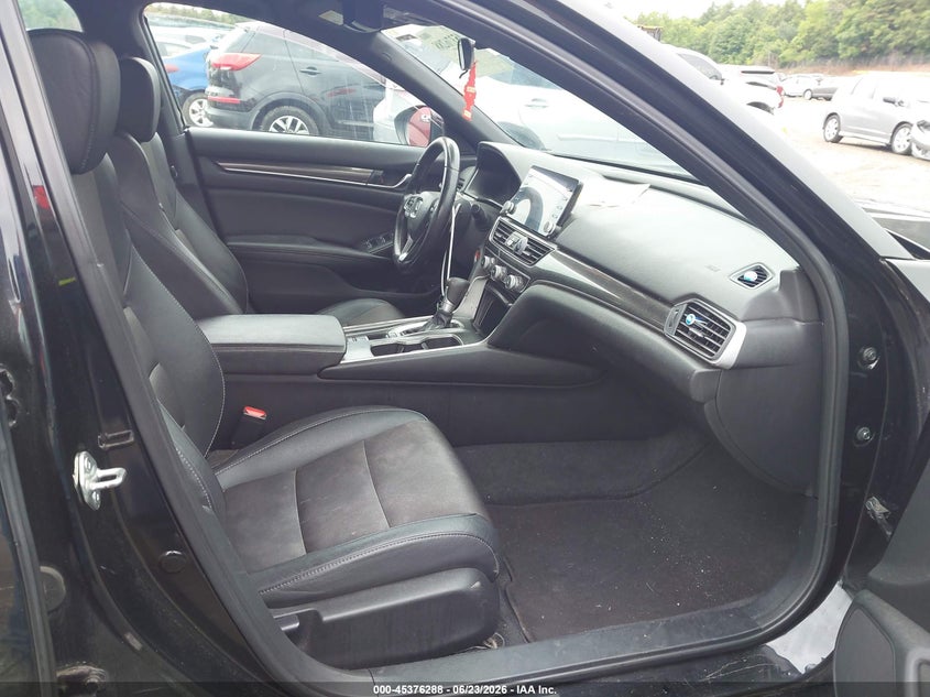2020 HONDA ACCORD auction photo 5