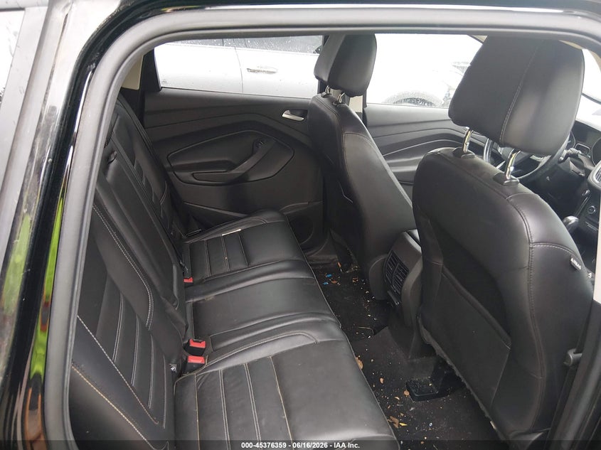 VIN 1FMCU9J97HUD86547 2017 FORD ESCAPE TITANIUM