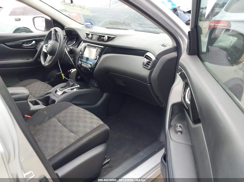 2020 NISSAN ROGUE SPORT auction photo 5