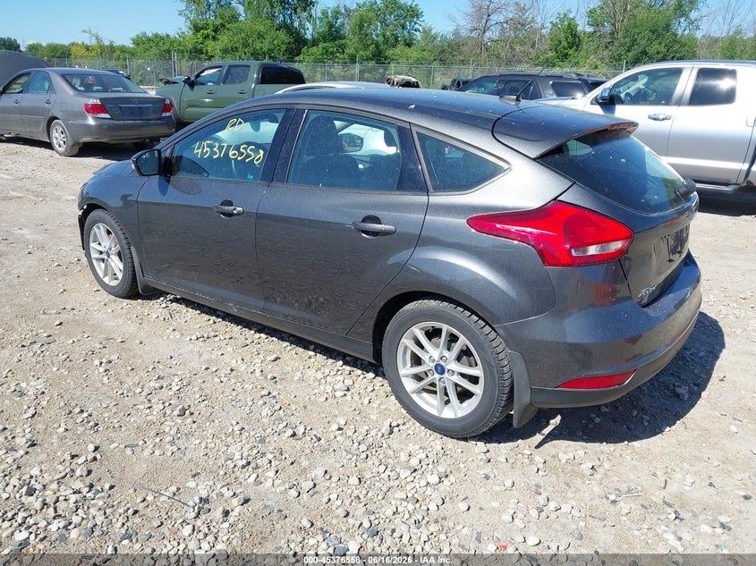 Vin: 1fadp3k24hl275593, lot: 45874544, ford focus se 20173